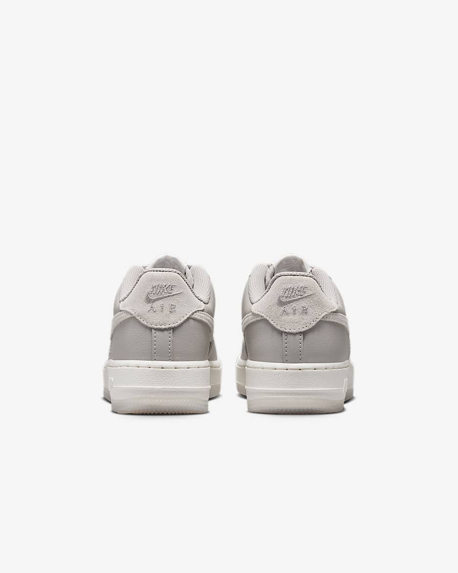 Grey air force 1 lv8 clearance